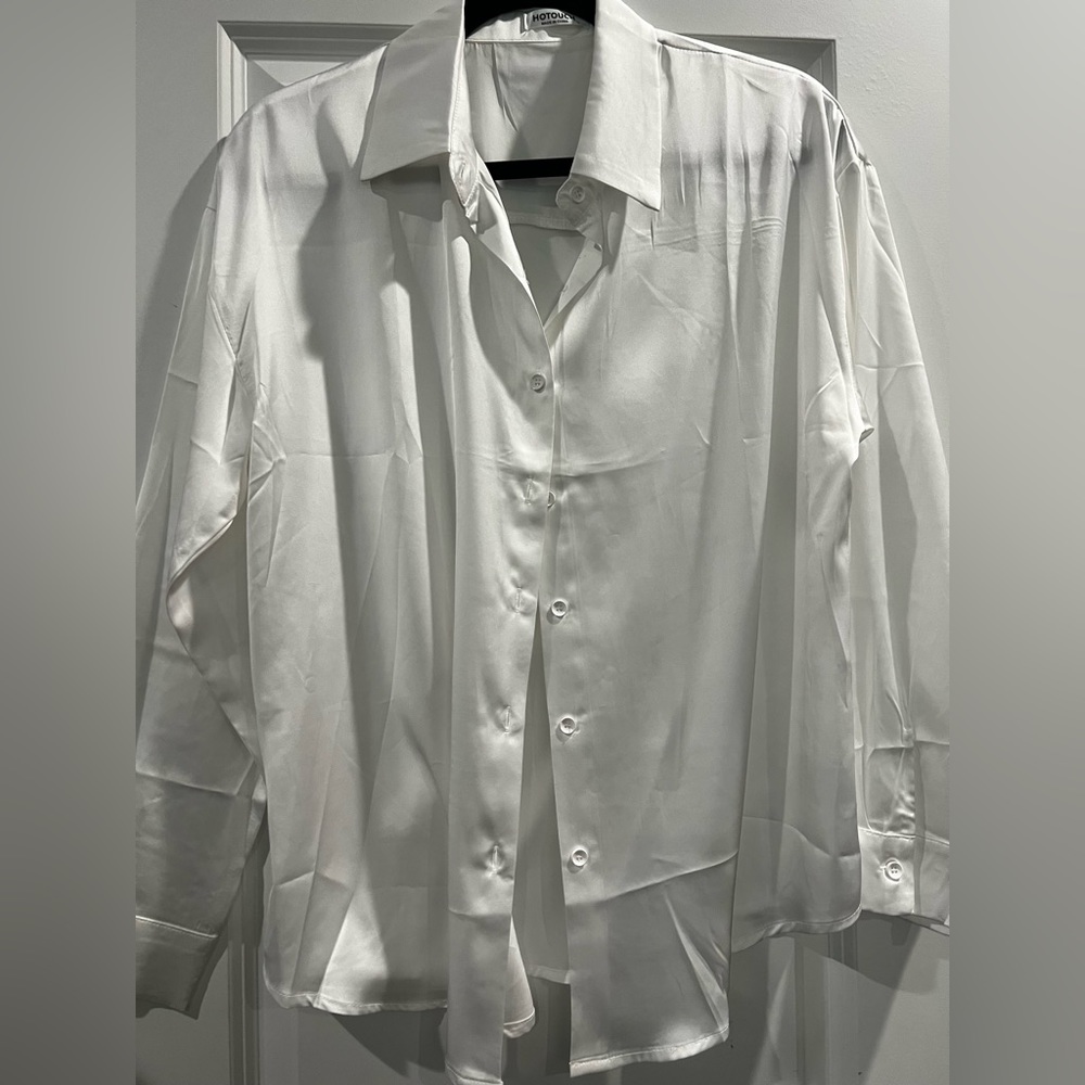 Hot touch button down shirt Large